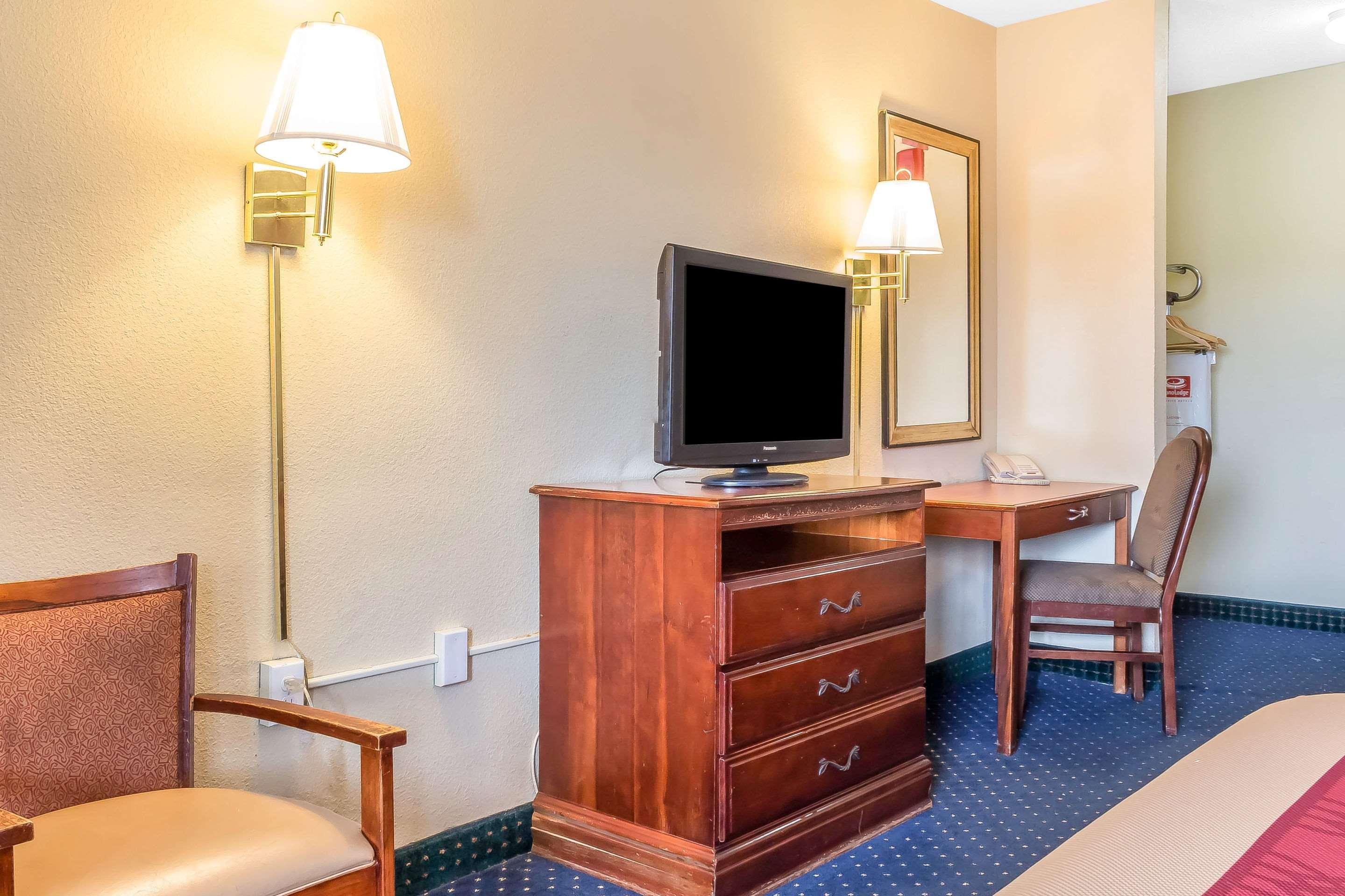 Red Carpet Inn Philadelphia Airport Lester Exterior photo