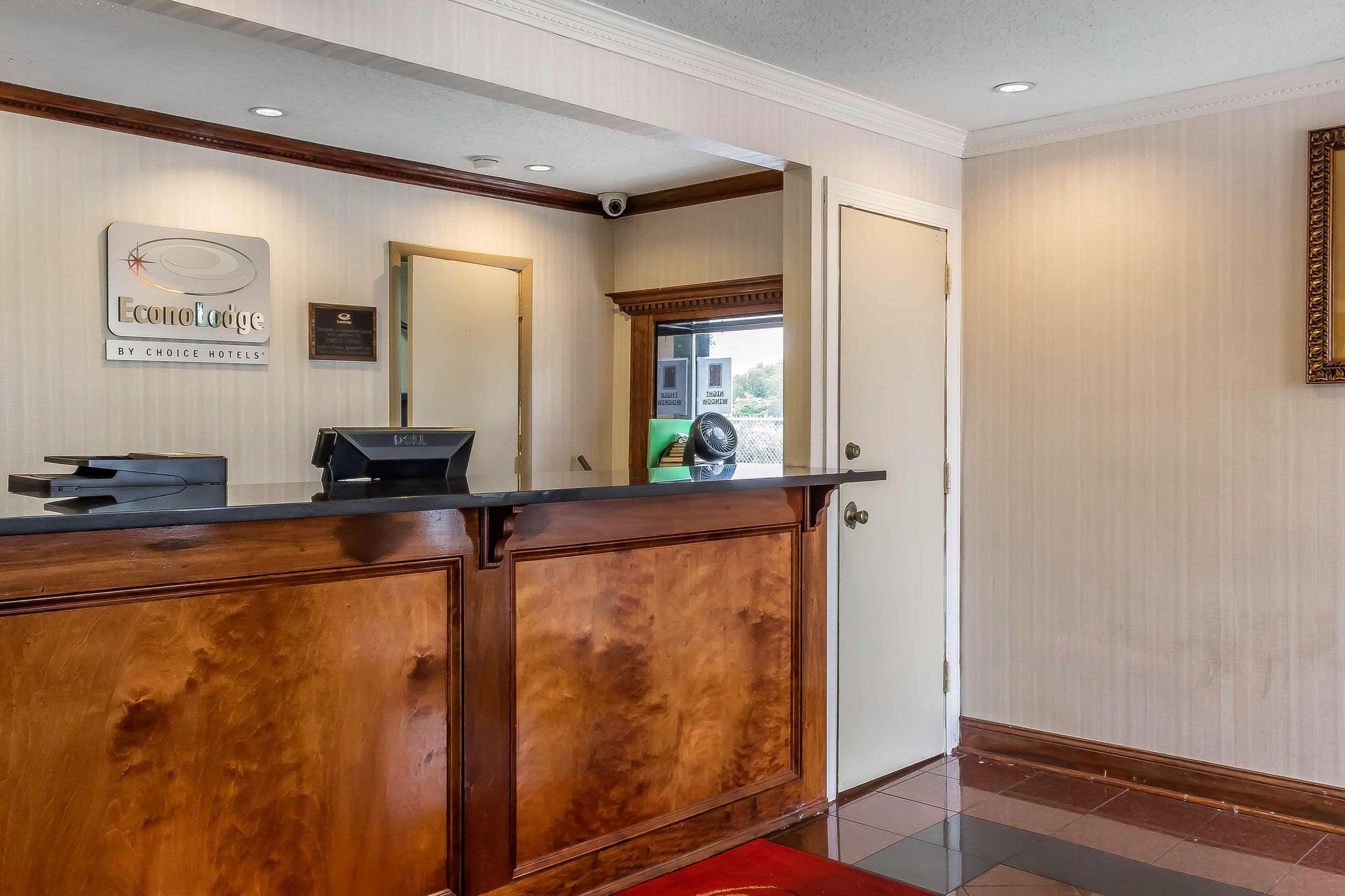 Red Carpet Inn Philadelphia Airport Lester Exterior photo