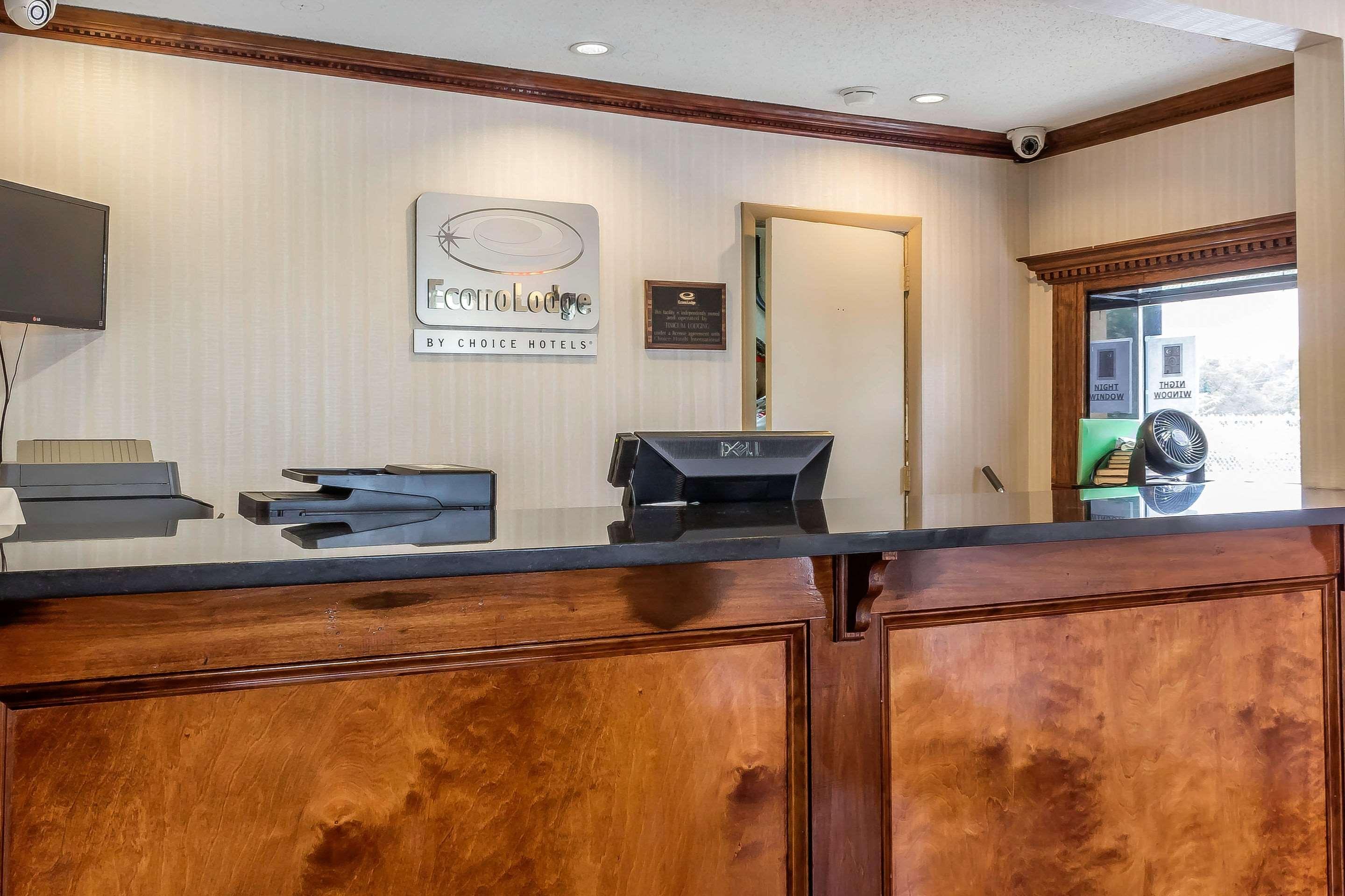 Red Carpet Inn Philadelphia Airport Lester Exterior photo